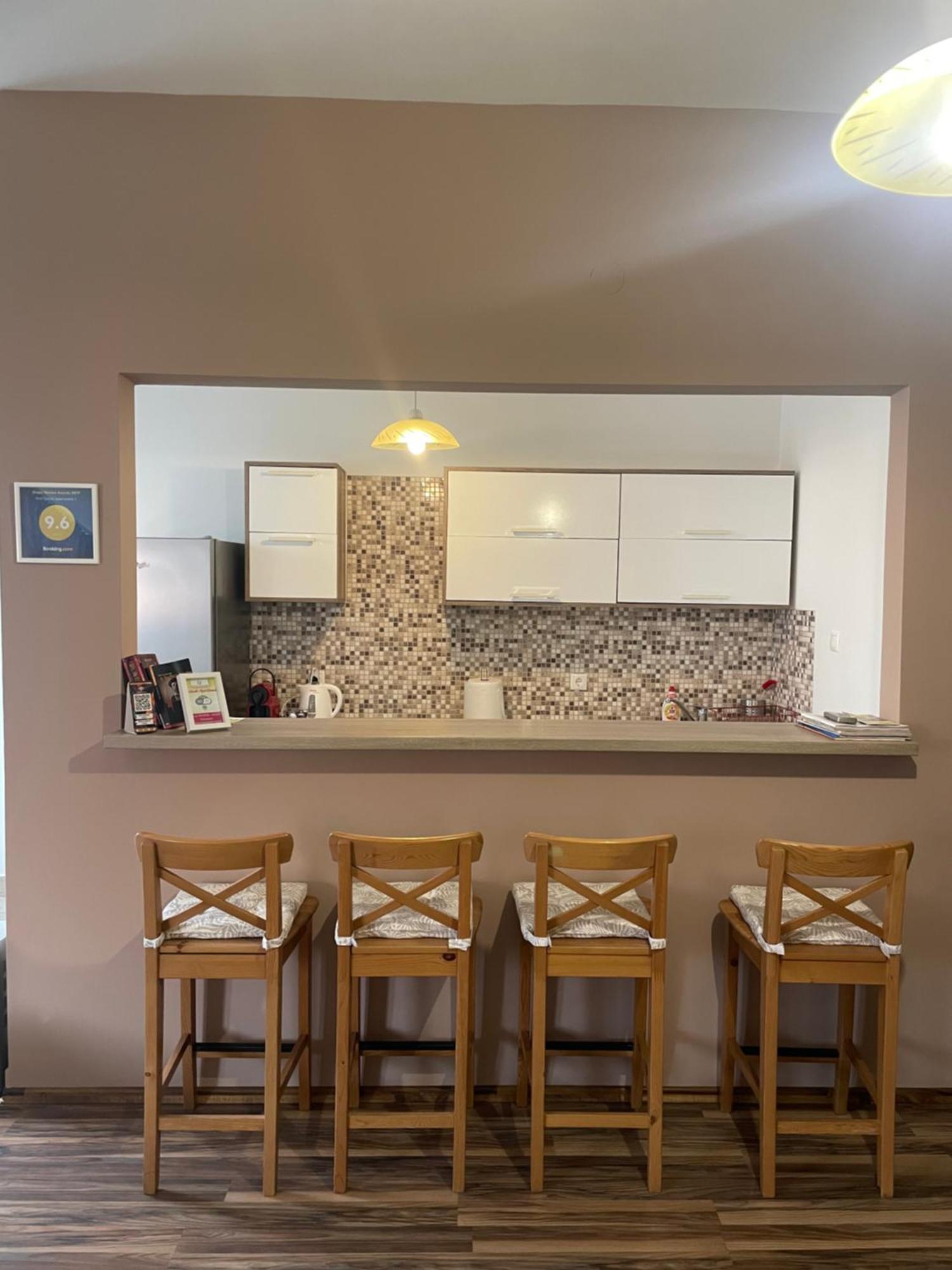 Palank Apartman Mosonmagyaróvár Exteriör bild