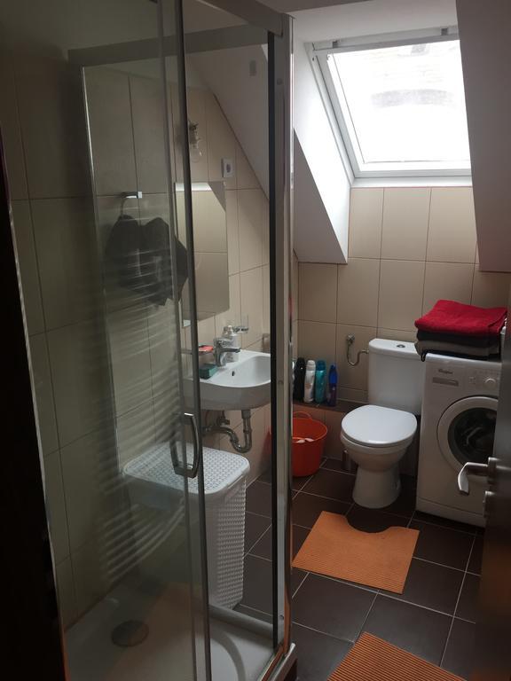 Palank Apartman Mosonmagyaróvár Exteriör bild